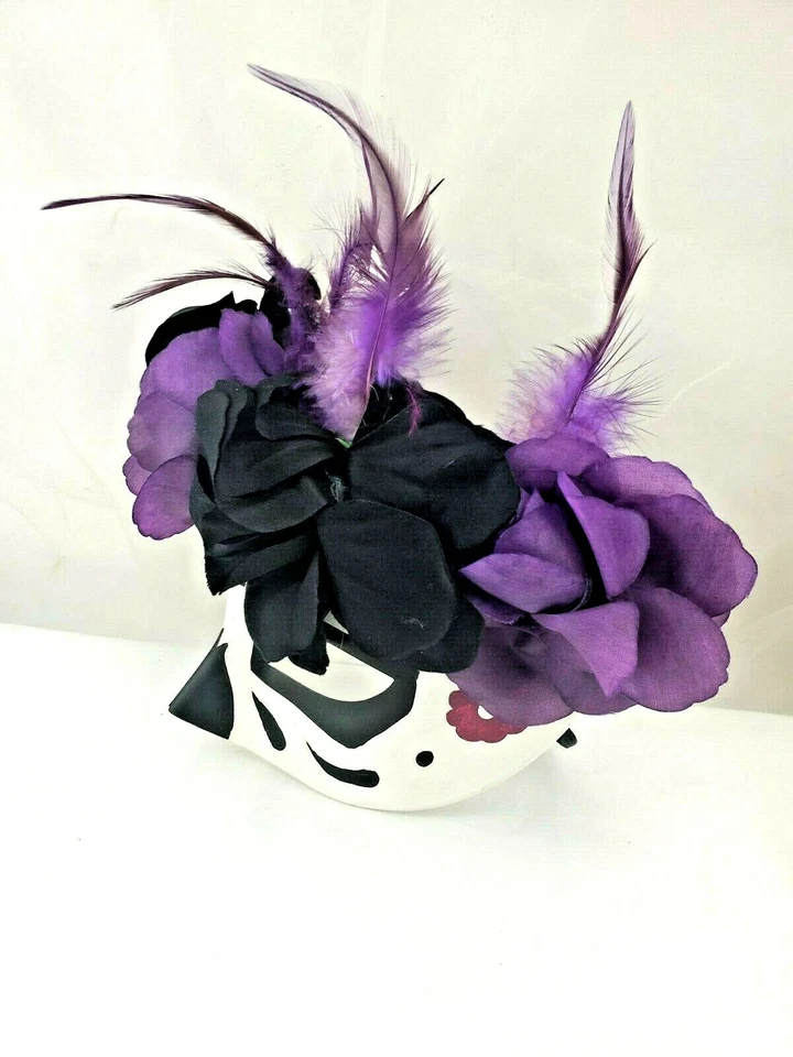 Día de Muertos Day of the Dead half mask feathers and black and purple flowers. - Image 2 of 2