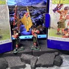 Collectors Showcase CS00430 + CS431 92nd Highland Flag Bearers. RETIRED