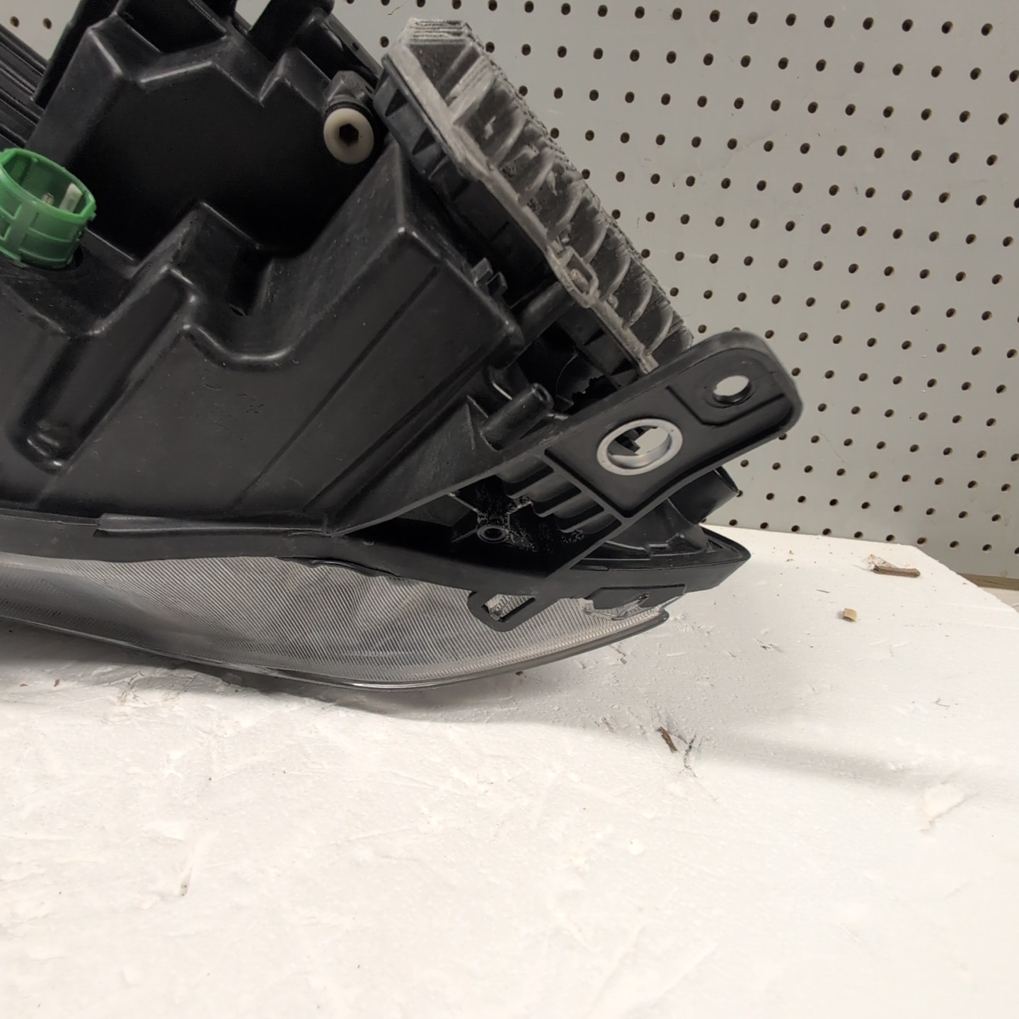 18-24 MASERATI GHIBLI LEFT DRIVER HEADLIGHT MATRIX 670100990 OEM (0892)