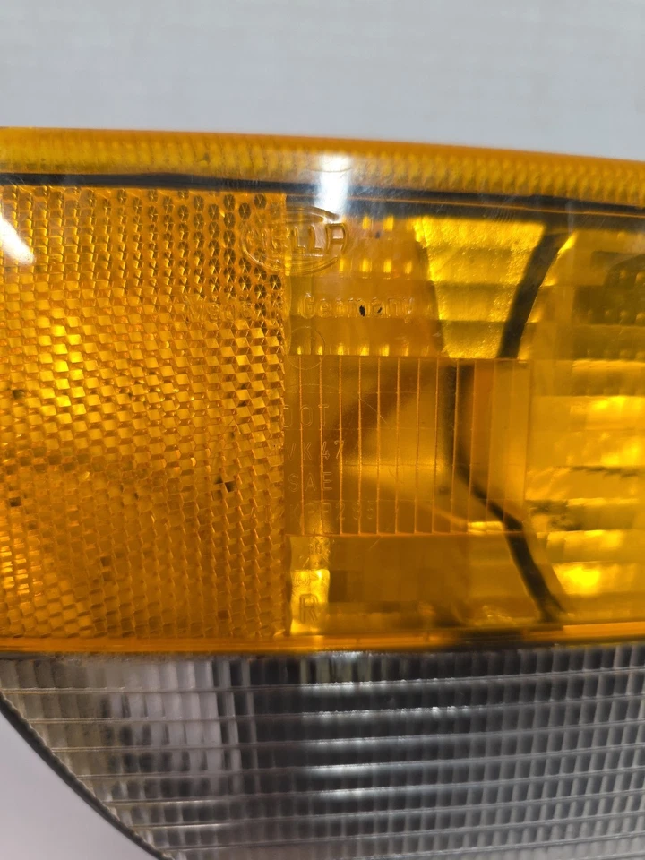 Conjunto de señal de giro clásico SAAB 900S 1987-1993 delantero derecho/lado del pasajero Foto 3 de 4
