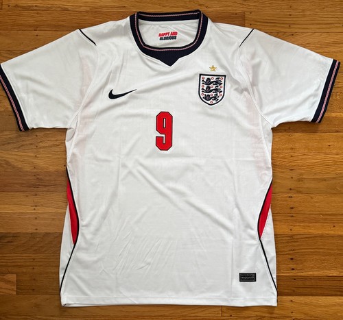 Nike England National Team, Harry Kane #9 Soccer Jersey, White - Men's Size L