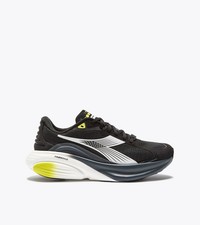 Mens Diadora Atomo Star, Black/White, 10 D Me...