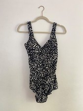 Maxine Of Hollywood Women's Black  White One-Piece Swimsuit Ruched Size 12