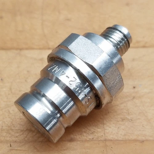 Parker FS-252-4MZ Hydraulic Quick Connect Hose Coupling 1/4" Male NPT Stainless