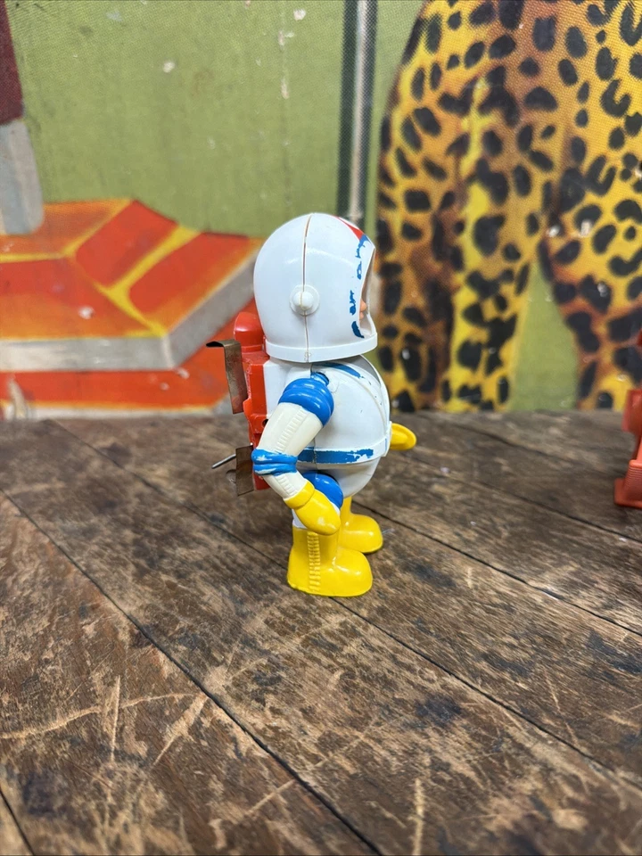 Boneco vintage 1968 Eldon Billy Blastoff com veículo rastreador lunar astronauta espacial - Imagem 4 de 4