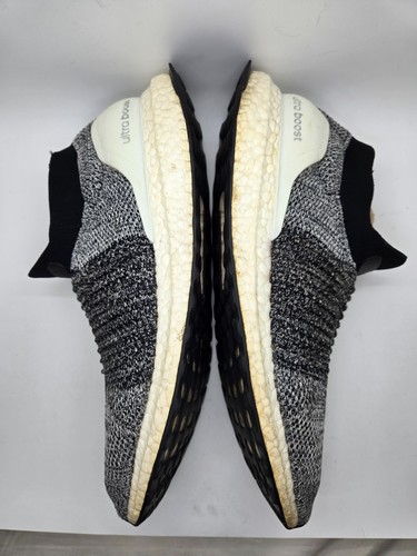 Adidas UltraBoost Laceless Shoes Men's 10 Black Oreo Running Athletic Sneakers - Picture 6 of 8