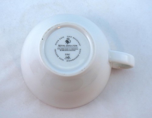 Royal Doulton Tea or Coffee Cup " ZINC " design Fine China - Picture 7 of 8