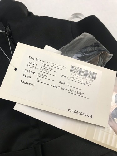 Neu mit Etikett - Belsoie trägerloses schwarzes festliches Kleid mit Rüschen - Größe 12 - Einzelhandel 170 $ - Bild 10 von 10