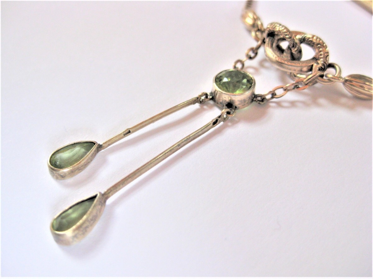 Antike Lavaliere Gold 585/Silber mit Peridot, 9,42 g