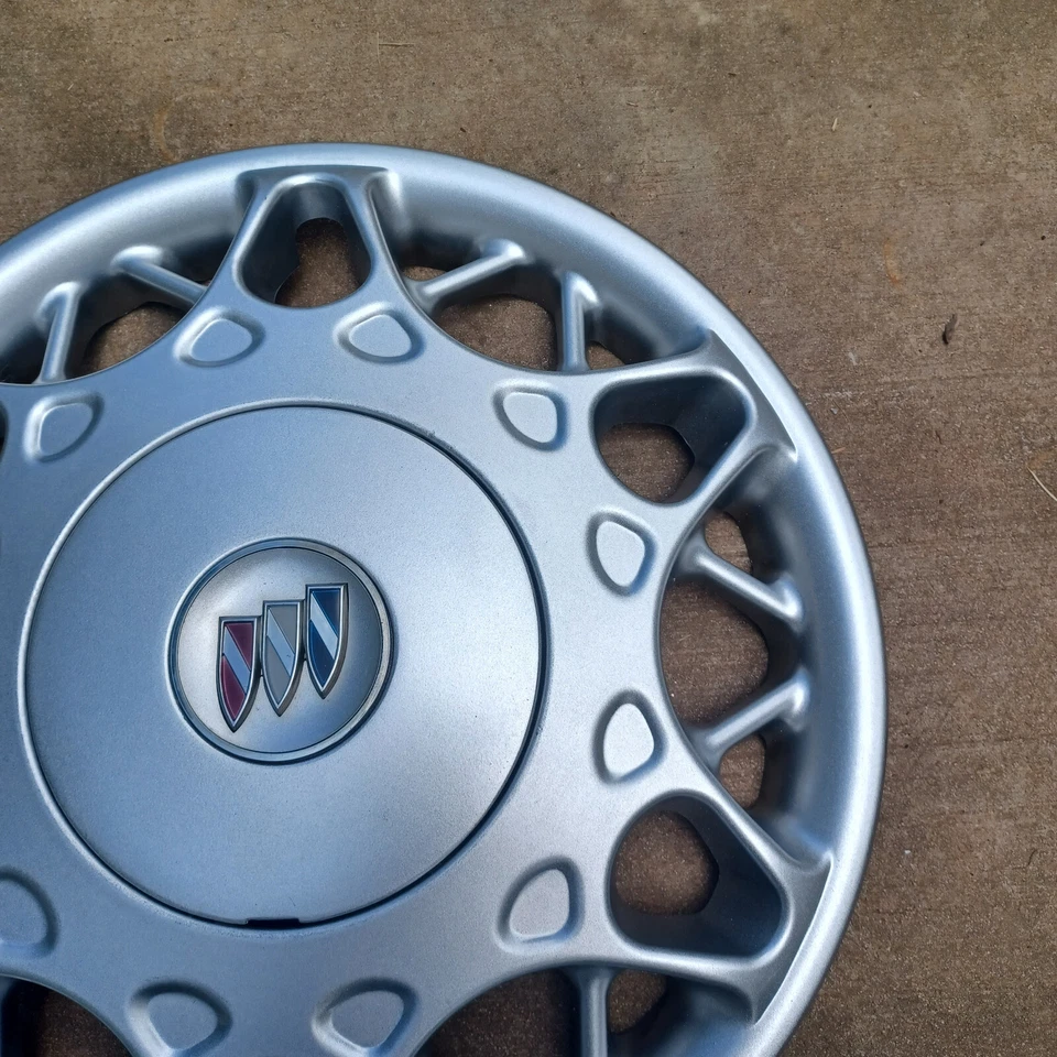 Tapacubos Buick Century 1997-1999 se adapta a ruedas de 15 pulgadas 9593704, 1153B repintado Foto 3 de 4