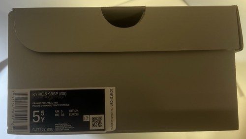 Size 5.5 - Nike SpongeBob SquarePants x Kyrie 5 Pineapple House - Picture 13 of 15