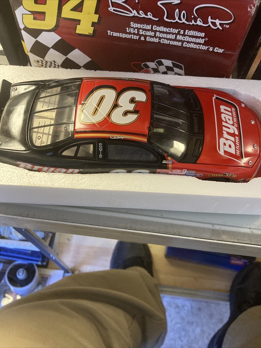 1999 Racing Champions Derrike Cope #30 Bryan Pontiac NASCAR 1:24