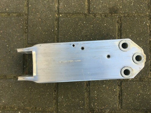 BMW F10 F11 Pralldämpfer Dämpfer Träger Halter Stoßstange Alu Vorne Recht