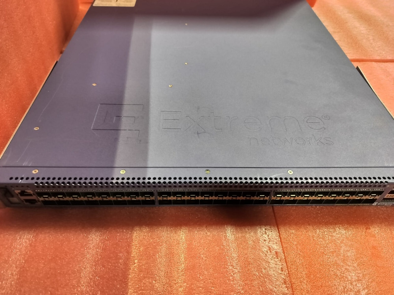 Extreme Summit X670-G2-48X-4Q 17310 48x 10G SFP+ & 4x 40G QSFP+ Ethernet Switch