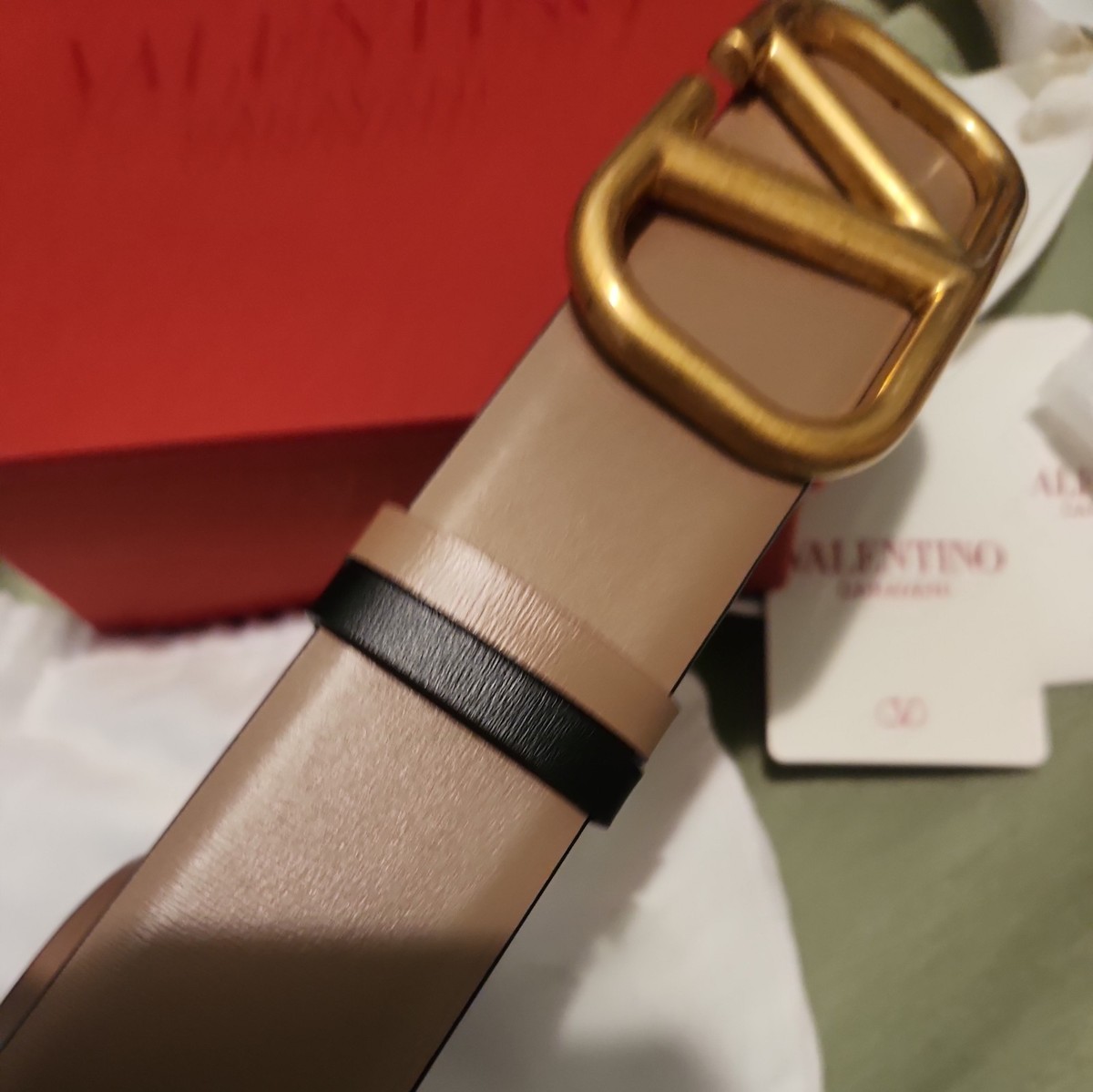 Valentino Garavani VLogo Signature Reversible Size 105 New With