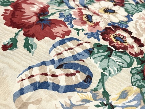 House N Home Vintage Chintz Fabric Cottage Flowers & Ribbons 7+ Yds 1988 - Picture 3 of 11