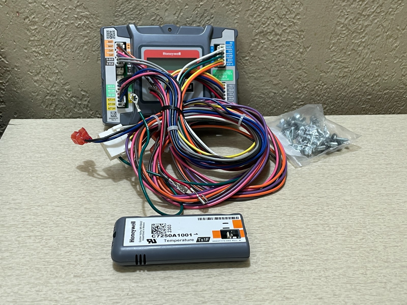 Honeywell W7220A1000 Jade Economizer Controller Module, Software Ver 1.14, 24VAC