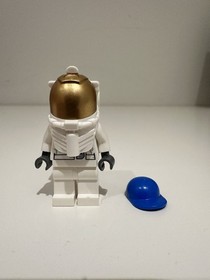 LEGO City Space Moon Buggy (3365)  100% complete Retired Set W/minifigure