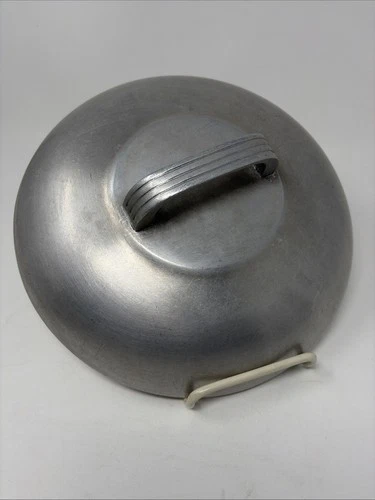 Vintage Wagner Ware Sidney Magnalite Dutch Oven 10" Wide Round Lid Only - USED