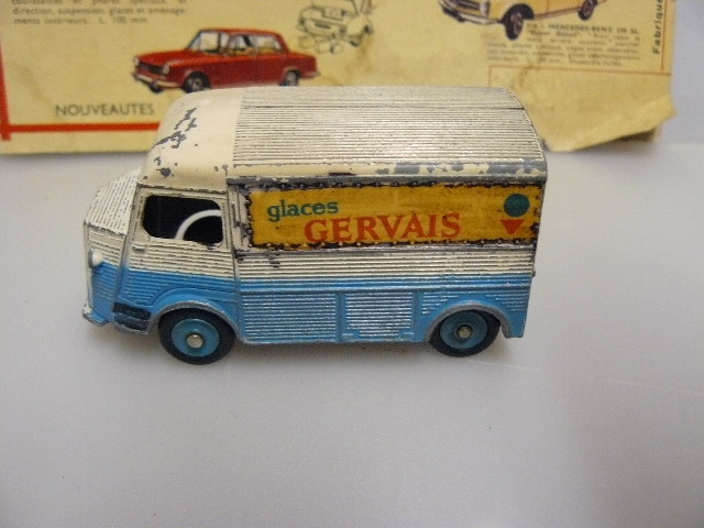 DINKY TOYS FRANCE camion laitier 55 Citroën en boîte d'origine ref