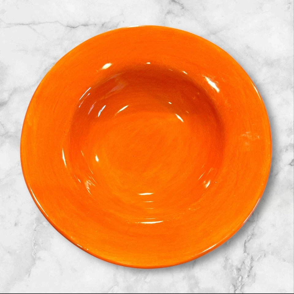 Pottery Barn Sausalito 3 cuencos de pasta naranja 10” x 2 1/8” hechos a mano ligeramente usados Foto 3 de 4