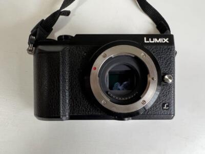 USED Panasonic LUMIX DMC-GX7MK2 Interchangeable Lens Camera USED Panasonic LUMIX DMC-GX7MK2 Interchangeable Lens Camera