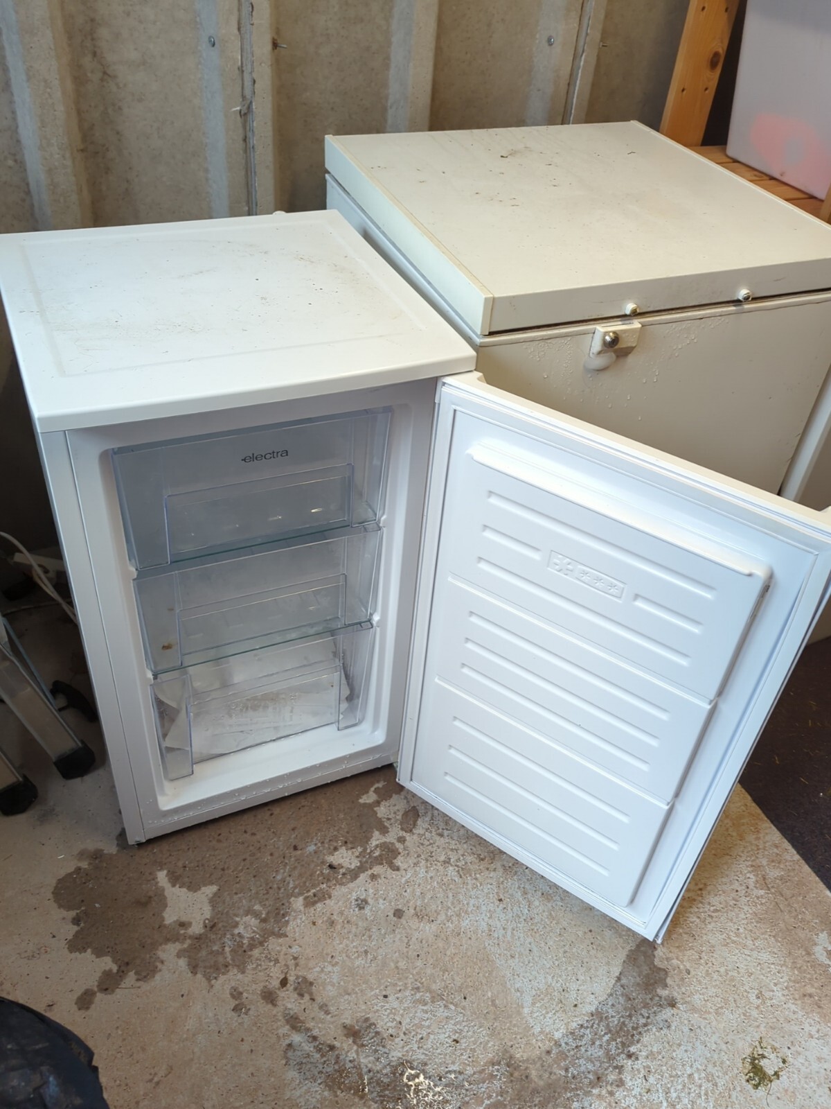 Electra EFUZ48WE Free Standing 64 Litres F Under Counter Freezer White