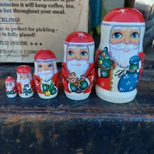 Golden Cockerel 5 Pc Santa Christmas Holiday Russia Wooden Nesting Doll 3 3/4" 