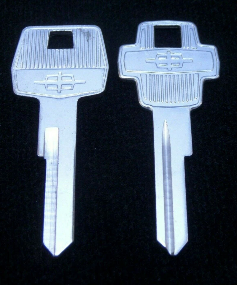 LINCOLN Continental 1964 OEM Logo KEY BLANK SET NOS, Fits All Lincoln 1957-1965  - Image 2 of 4
