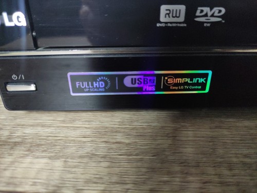 LG RCT689H - DVD Recorder VHS VCR Player Videorecorder Combi HDMI incl. Remote - Foto 8 di 16