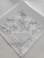 Vintage Ladies Hankie Embroidered White Floral