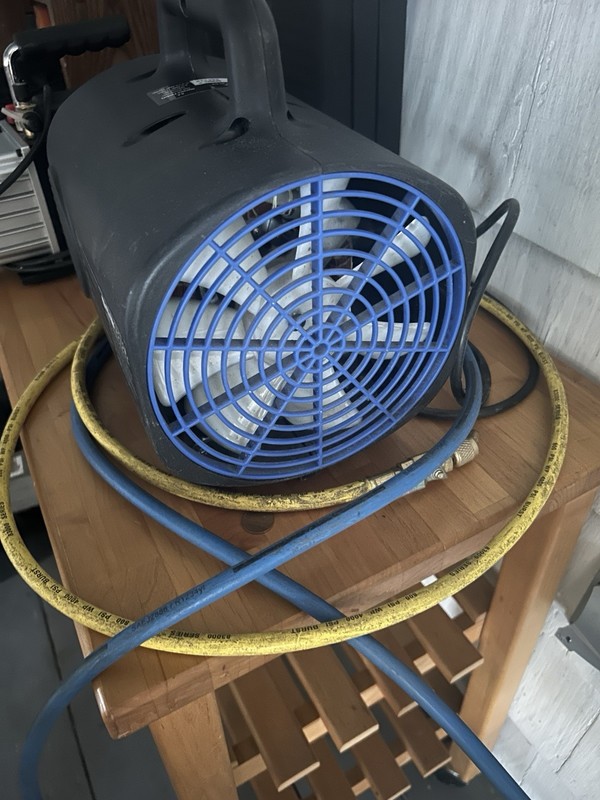  Mastercool 69400 - Mini Twin Turbo Refrigerant Recovery Machine