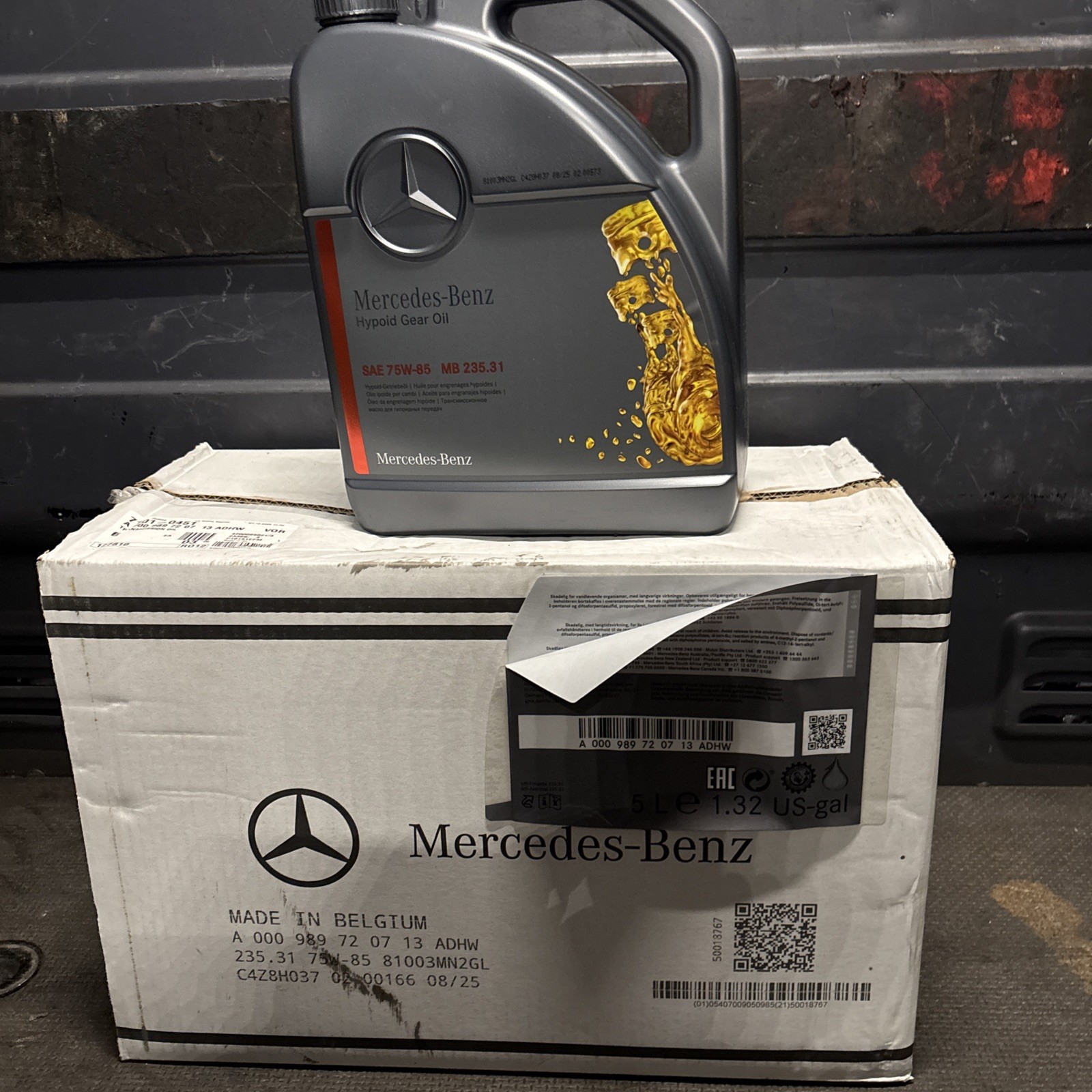 Mercedes-Benz Genuine Hypoid Gear Oil 4x5L MB235.31 75w85 A000989720713ADHW