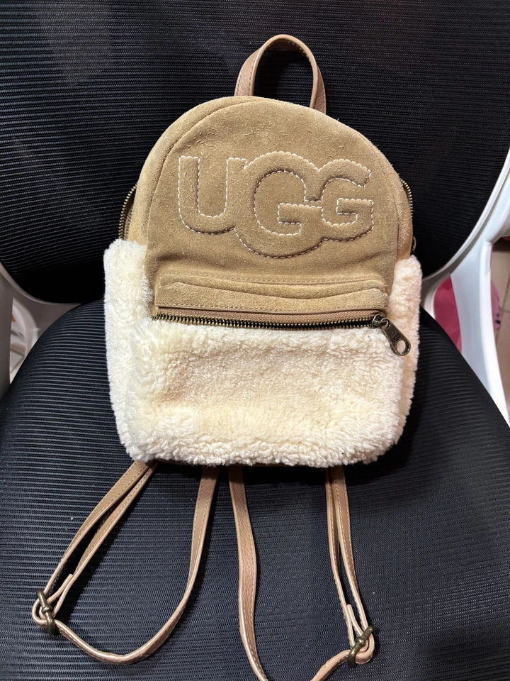 UGG Dannie II Mini Sheepskin Suede Chestnut Brown Backpack Pre Loved - Image 3 of 4