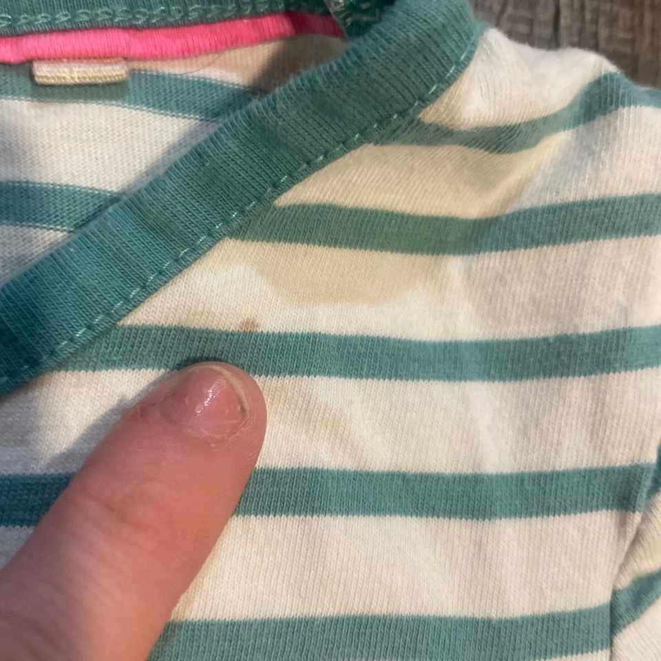 Camisa a rayas con apliques de gato Mini Boden Foto 4 de 4