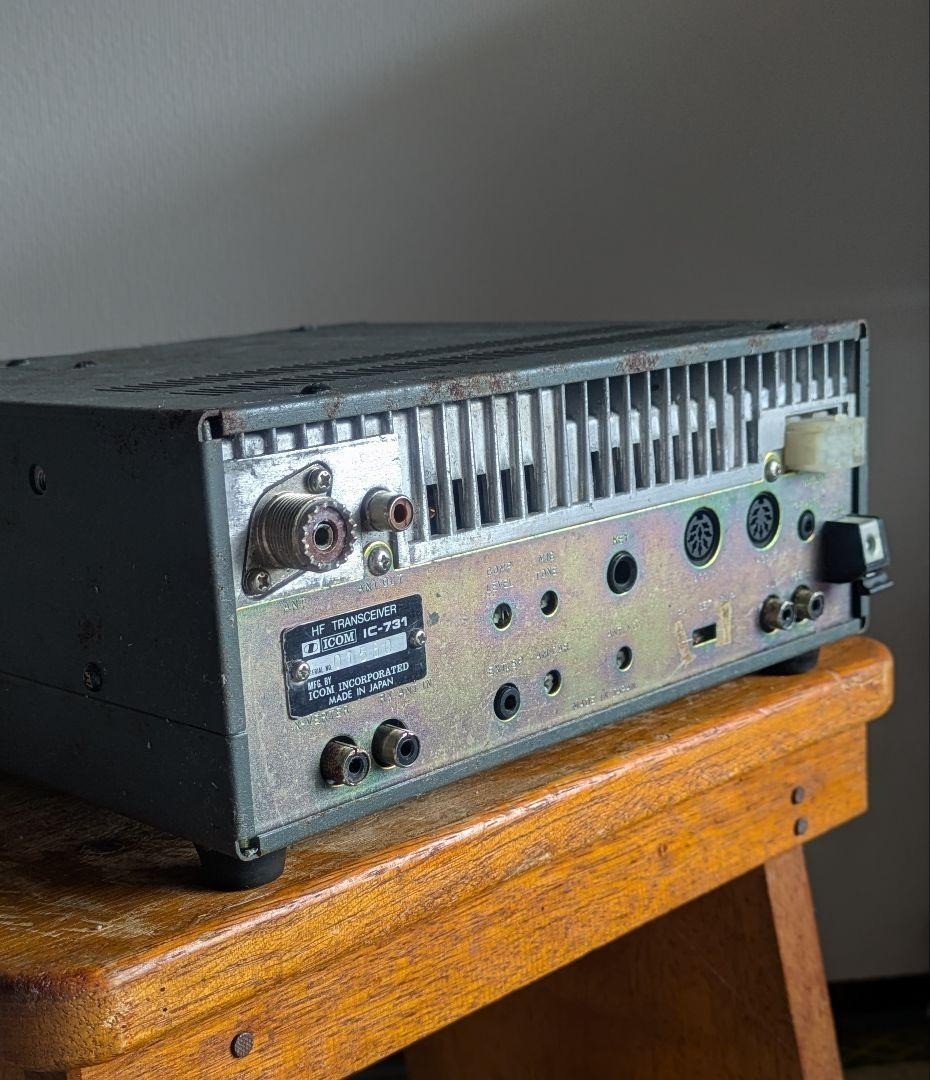 Icom アイコム IC-731 無線機 中古 現状品　HFトランシーバー Icom アイコム IC-731 無線機 中古 現状品 HFトランシーバー