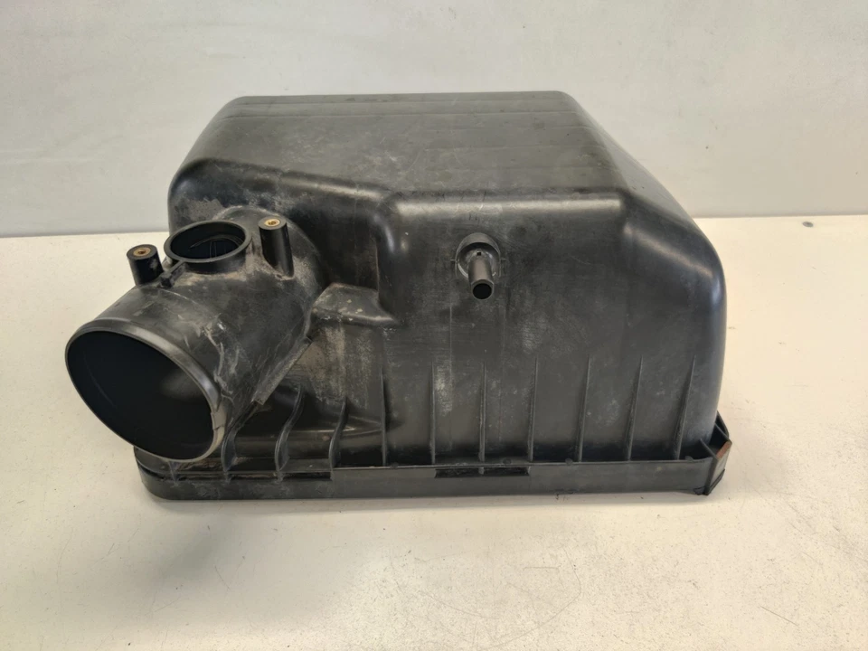 Toyota Tundra 2000-2004 3,4 V6 filtro de aire carcasa mitad superior Foto 2 de 4