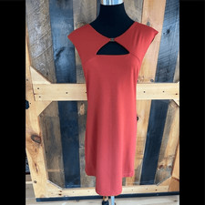 MAX Studio rust shift style dress with cap sleeve and cutout bodice, size XS