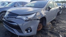 Tube d'échappement Toyota AVENSIS
