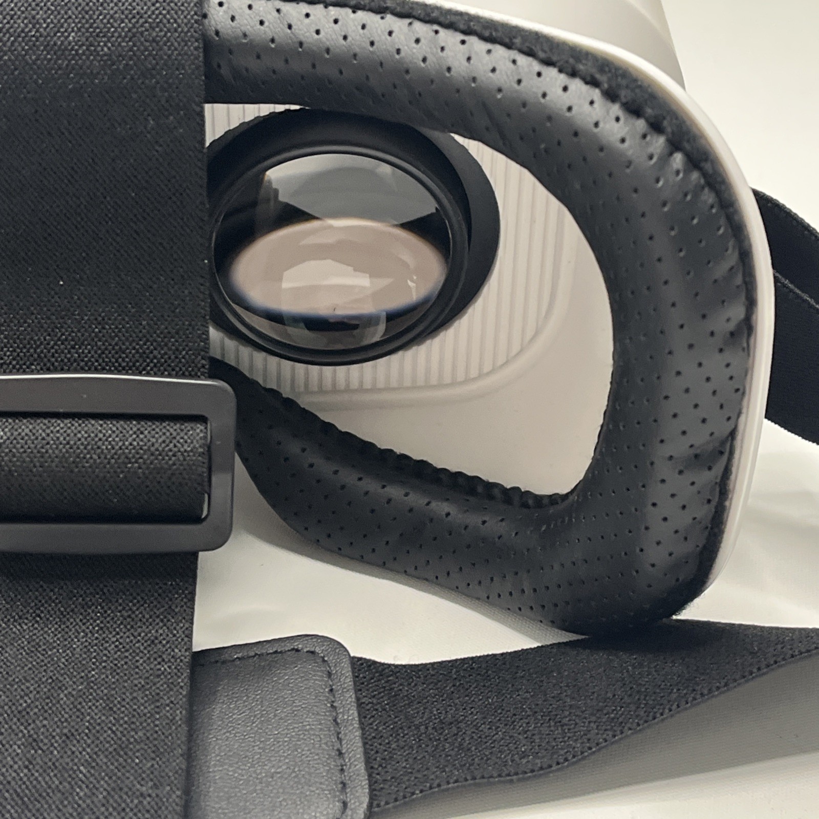 VR Headset Shinecon Virtual Reality Glasses With Controller For Android/IOS