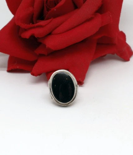 Sterling Silver Vintage Retro Black Locket  6.73g Ring  Size 6 CAT RESCUE