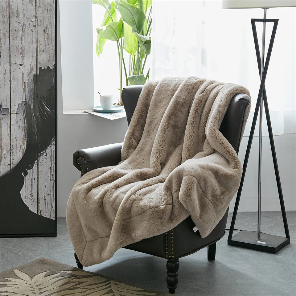 Lujosa manta de piel sintética pesada - tiro de felpa ultra suave para regalos de sofá y cama Foto 3 de 4