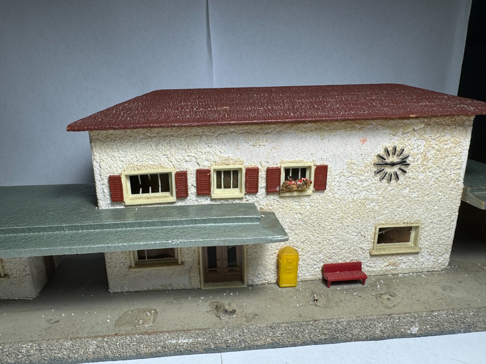 Picture 4 of 15