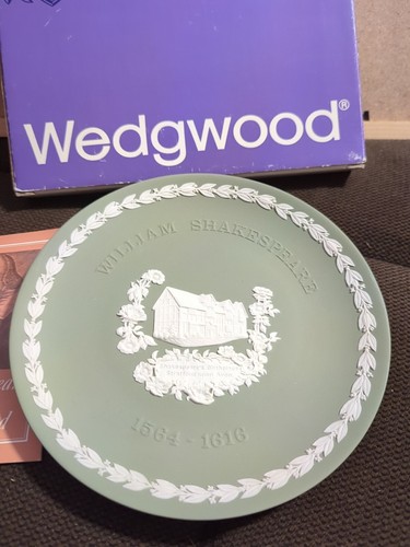 Wedgwood William Shakespeare 1574 - 1616 - Picture 2 of 3