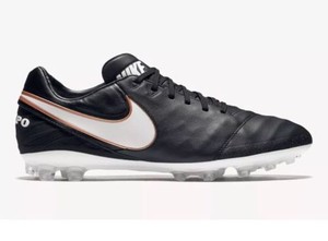 nike tiempo legacy iii