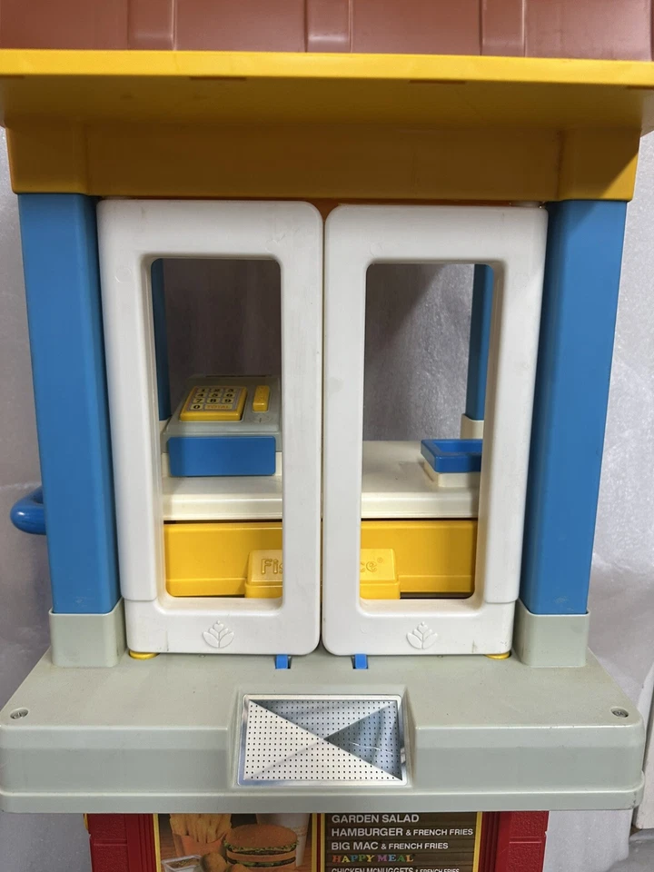 Vintage Fisher Price Fun with Food McDonald’s Drive Thru Playset - Image 3 of 4