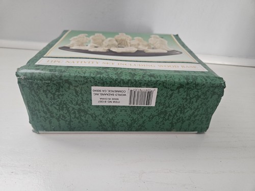 World Bazaars Nativity Set - Jade Collection 11pc Including Wood Base - Picture 2 of 16