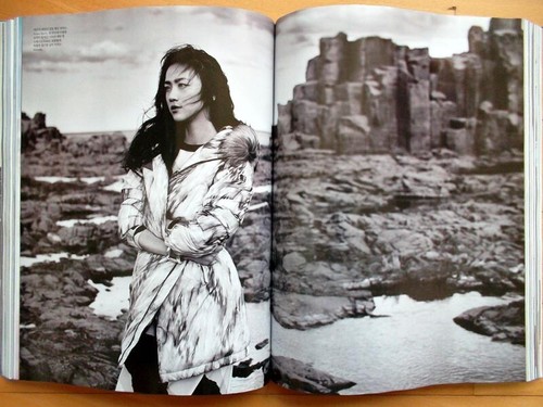 Tang Wei 汤唯/Cutting Cover+24P-Not Whole Magazine/ELLE Korea/Sep. 2014 RARE TR# - Picture 4 of 13