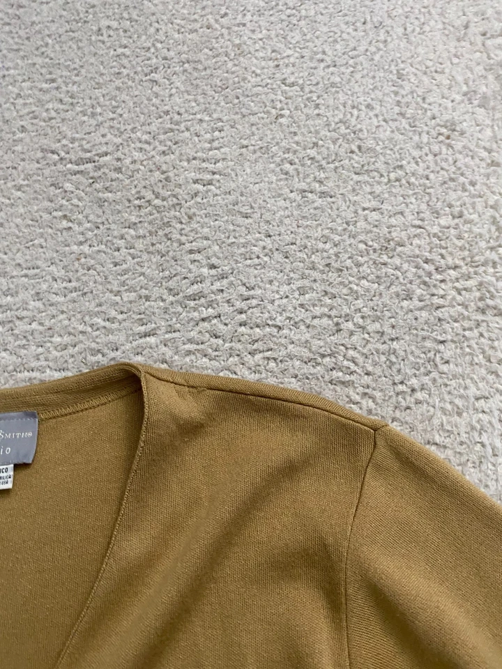 De colección. Cárdigan suéter caqui Jaclyn Smith Studio para mujer manga larga cuello en V talla S Foto 4 de 4