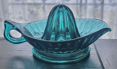 Vintage Jeanette Jennyware Ultramarine Teal Glass Reamer Juicer 7